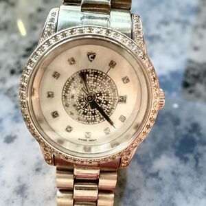 Ladies Croton luxury diamond dress watch Sapphire crystal CR207975 new battery
